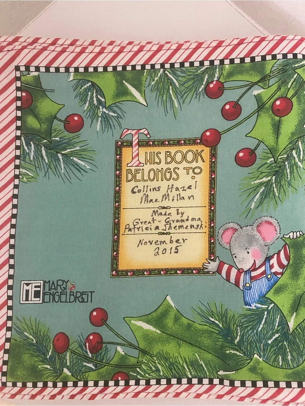 Mary Engelbreit Holiday Green Red Mouse Book Plate Fabric Kids Nursery Book 10”